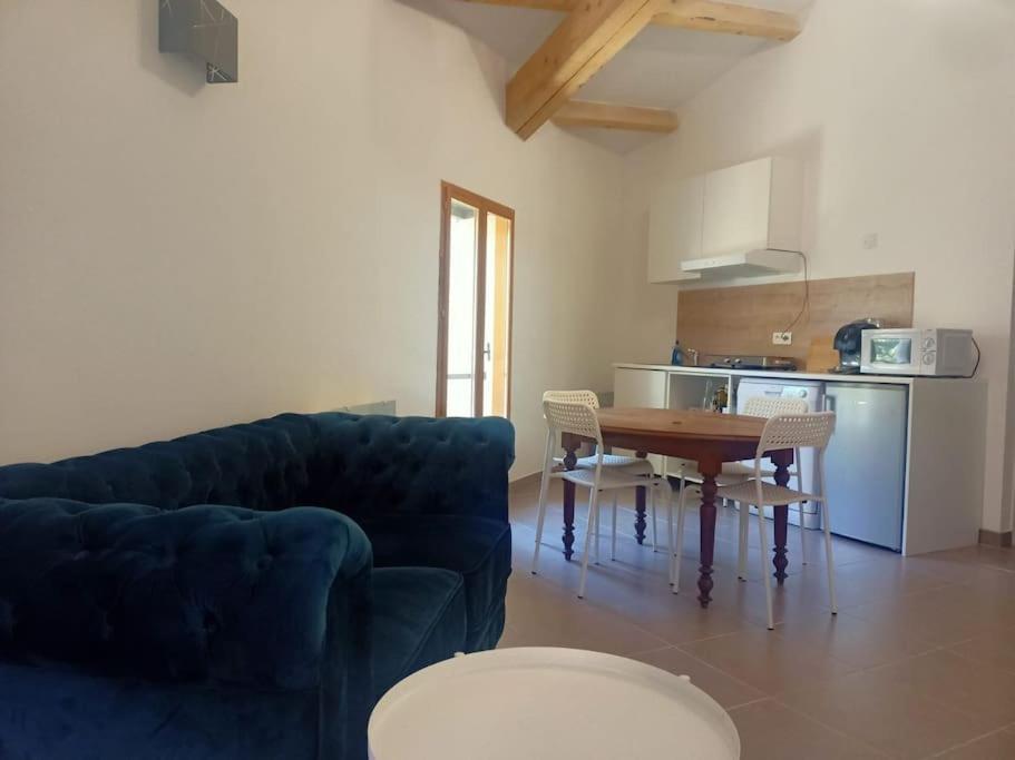 Le Clos Du Pin Thezan-les-Beziers Esterno foto